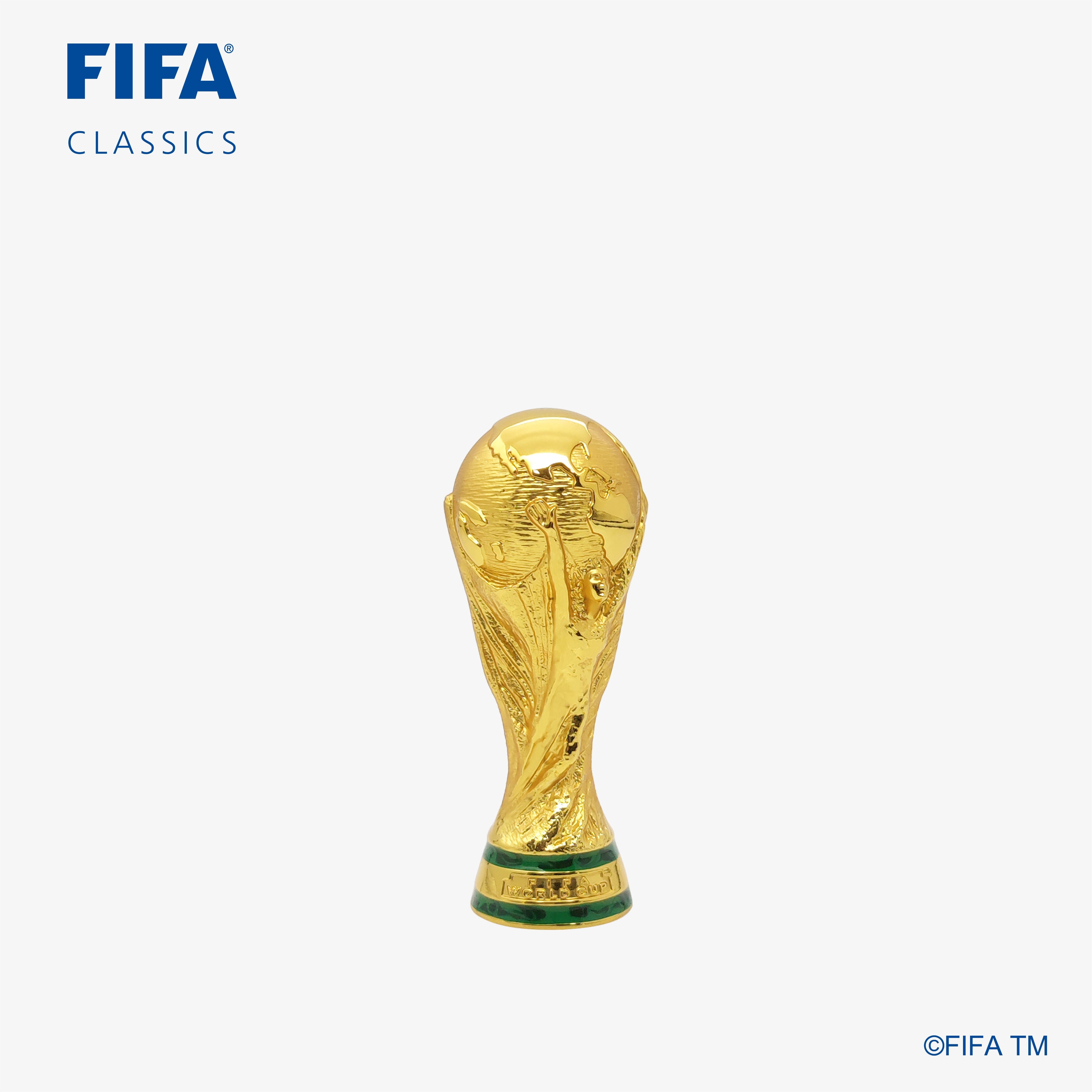 FIFA Classics Trophy Replica 70mm